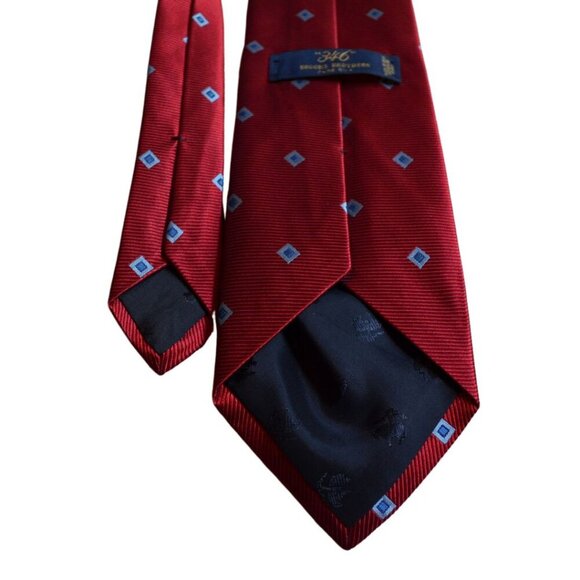Brooks Brothers "346" Men's Silk Tie Red With Blue White Accented Diamonds - Picture 4 of 6
